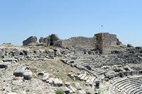 Le site archéologique de Milet en Anatolie. La forteresse byzantine. Cliquer pour agrandir l'image dans Adobe Stock (nouvel onglet).