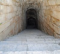 Le site archéologique de Milet en Anatolie. Vomitorium du théâtre antique. Cliquer pour agrandir l'image.