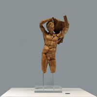 Le site archéologique de Priène en Anatolie. Statuette découverte à Priène (musée de Milet). Cliquer pour agrandir l'image.