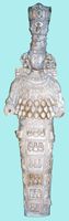 La ville de Selçuk en Anatolie. Statue d'Artémis la Grande au Musée d'Éphèse (auteur Daniel Villafruela). Cliquer pour agrandir l'image.