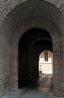 O palácio da Almudaina em Palma de Maiorca - Entrada da Capitania Geral. Clicar para ampliar a imagem em Adobe Stock (novo guia).