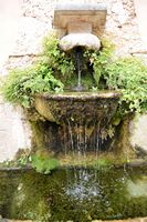 The gardens Alfàbia Mallorca - Fountain Gardens Alfàbia. Click to enlarge the image in Adobe Stock (new tab).