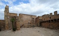 O castelo de Capdepera em Maiorca - A cisterna do castelo. Clicar para ampliar a imagem em Adobe Stock (novo guia).