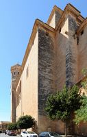 A cidade de Llucmajor em Maiorca - A igreja de São Miguel. Clicar para ampliar a imagem em Adobe Stock (novo guia).