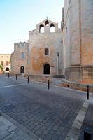Die Stadt Santanyi auf Mallorca - Die Kapelle der Rosenkranz. Klicken, um das Bild in Adobe Stock zu vergrößern (neue Nagelritze).