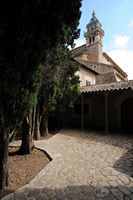 La Chartreuse de Valldemossa à Majorque. Clocher de l'église de la chartreuse. Cliquer pour agrandir l'image.
