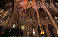 De kathedraal van Palma de Mallorca - Zuidwesten roosvenster. Klikken om het beeld te vergroten.
