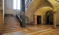 El palacio de marzo en Palma de Mallorca - El vestíbulo del Palacio. Haga clic para ampliar la imagen.