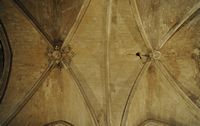 De schatkist van de kathedraal van Palma de Mallorca - Arch gotische kapittelzaal. Klikken om het beeld te vergroten.