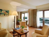 The hotel Formentor in Mallorca - Junior Suite. Click to enlarge the image.