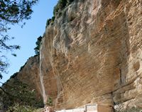 Le sanctuaire de Gràcia de Randa à Majorque. La falaise Penya Falconera (auteur Frank Vincentz). Cliquer pour agrandir l'image.