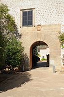 De finca Raixa in Majorca - De ingang van het landhuis. Klikken om het beeld te vergroten.
