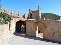 O castelo de Capdepera em Maiorca - O Portalet (autor Olaf Tausch). Clicar para ampliar a imagem.
