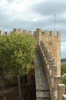 O castelo de Capdepera em Maiorca - A Torre das Suas Senhoras. Clicar para ampliar a imagem.