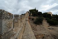 Het kasteel van Capdepera in Majorca - De noordwestelijke muur. Klikken om het beeld te vergroten.