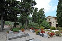 El pueblo de Deia en Mallorca - Deia Cementerio. Haga clic para ampliar la imagen.