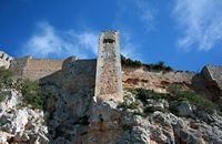 O castelo de Santueri de Felanitx em Maiorca - A muralha do castelo (autor Frank Vincentz). Clicar para ampliar a imagem.
