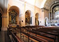 Het heiligdom Sant Salvador van Felanitx in Majorca - nef van de kerk. Klikken om het beeld te vergroten.