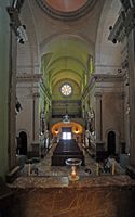 Le sanctuaire de Bonany de Petra à Majorque. Nef de l'église. Cliquer pour agrandir l'image.