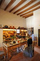 La Finca Els Calderers di Sant Joan a Maiorca - Cucina dei Padrone. Clicca per ingrandire l'immagine.