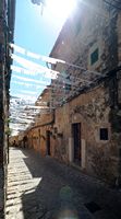 Die Stadt Valldemossa auf Mallorca - Carrer de Rosa. Klicken, um das Bild zu vergrößern.