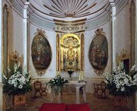 Le sanctuaire de Gràcia de Randa à Majorque. Le chœur de l'église (auteur Absinthias). Cliquer pour agrandir l'image dans Flickr (nouvel onglet).