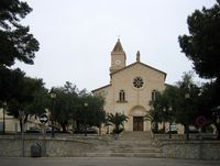 Das Dorf Porto Cristo Mallorca - Die Kirche Our Lady of Mount Carmel (Autor Rafal Patryk). Klicken, um das Bild in Panoramio zu vergrößern (neue Nagelritze).
