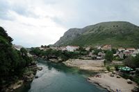 La ville de Mostar en Herzégovine. Neretva à Mostar. Cliquer pour agrandir l'image.