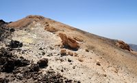 Il parco nazionale del Teide a Tenerife. Calcare Formazione nella parte superiore del Teide. Clicca per ingrandire l'immagine in Adobe Stock (nuova unghia).