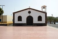 Het dorp La Lajita in Fuerteventura. De kerk Onze Lieve Vrouw van Fátima. Klikken om het beeld te vergroten in Adobe Stock (nieuwe tab).