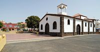 Het dorp La Lajita in Fuerteventura. De kerk Onze Lieve Vrouw van Fátima. Klikken om het beeld te vergroten in Adobe Stock (nieuwe tab).