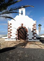 The village of La Vegueta de Yuco in Lanzarote. The Chapel of Our Lady of Regla. Click to enlarge the image in Adobe Stock (new tab).