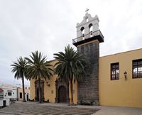 La ville de Garachico à Ténériffe. L'église Notre-Dame des Anges. Cliquer pour agrandir l'image dans Adobe Stock (nouvel onglet).