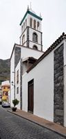 De stad Garachico in Tenerife. De deur van de kerk Sint-Anna. Klikken om het beeld te vergroten in Adobe Stock (nieuwe tab).