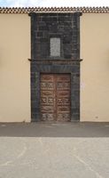 La Casa de los Coroneles em La Oliva em Fuerteventura. O portal. Clicar para ampliar a imagem em Adobe Stock (novo guia).