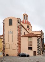 De stad La Orotava in Tenerife. De kerk van de Ontvangenis. Klikken om het beeld te vergroten in Adobe Stock (nieuwe tab).