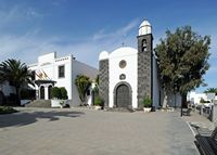 La ciudad de San Bartolomé en Lanzarote. La Iglesia de San Bartolomé. Haga clic para ampliar la imagen en Adobe Stock (nueva pestaña).