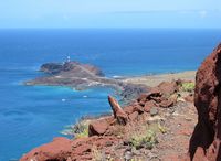De noordelijke kust van Tenerife. De vuurtoren van Punta de Teno. Klikken om het beeld te vergroten.