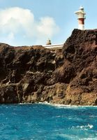 De noordelijke kust van Tenerife. De vuurtoren van Punta de Teno. Klikken om het beeld te vergroten.