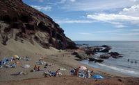 Het dorp Los Abrigos in Tenerife. Het naaktstrand van Playa Tejita. Klikken om het beeld te vergroten.