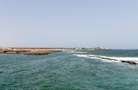 A aldeia de Caleta de Fuste em Fuerteventura. A aldeia vista do mar. Clicar para ampliar a imagem.
