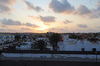 Le village de Corralejo à Fuerteventura. Au crépuscule du soir. Cliquer pour agrandir l'image.