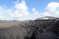 Il villaggio di La Geria a Lanzarote. La Bodega La Geria. Clicca per ingrandire l'immagine.