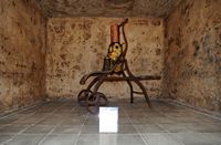 Le village de Masdache à Lanzarote. Pompe de transfert dans une cuve (tanquilla) au Musée El Grifo. Cliquer pour agrandir l'image.