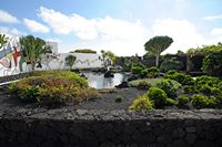 Le village de Tahíche à Lanzarote. Jardin de la maison de César Manrique. Cliquer pour agrandir l'image.