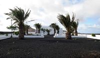 Le village de La Vegueta de Yuco à Lanzarote. La chapelle Notre-Dame de Regla. Cliquer pour agrandir l'image.