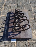A cidade de Arrecife em Lanzarote. O castelo de São José. Escultura em ferro forjado de Chirino. Clicar para ampliar a imagem.