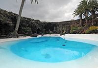 The chasms of Jameos del Agua in Haría in Lanzarote. The artificial basin. Click to enlarge the image.