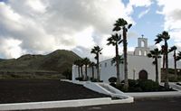 A cidade de Haría em Lanzarote. A igreja de Ye (autor Frank Vincentz). Clicar para ampliar a imagem.