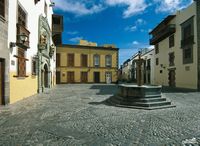A cidade de Las Palmas em Gran Canária. O bairro de Vegueta de Las Palmas (autor Posto de Turismo de Canárias). Clicar para ampliar a imagem.